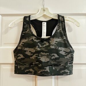NWT! Fabletics Mila Camo Sports Bra - Charcoal